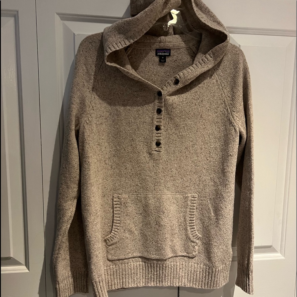 Excellent Condition Patagonia Sweater  Size Medium